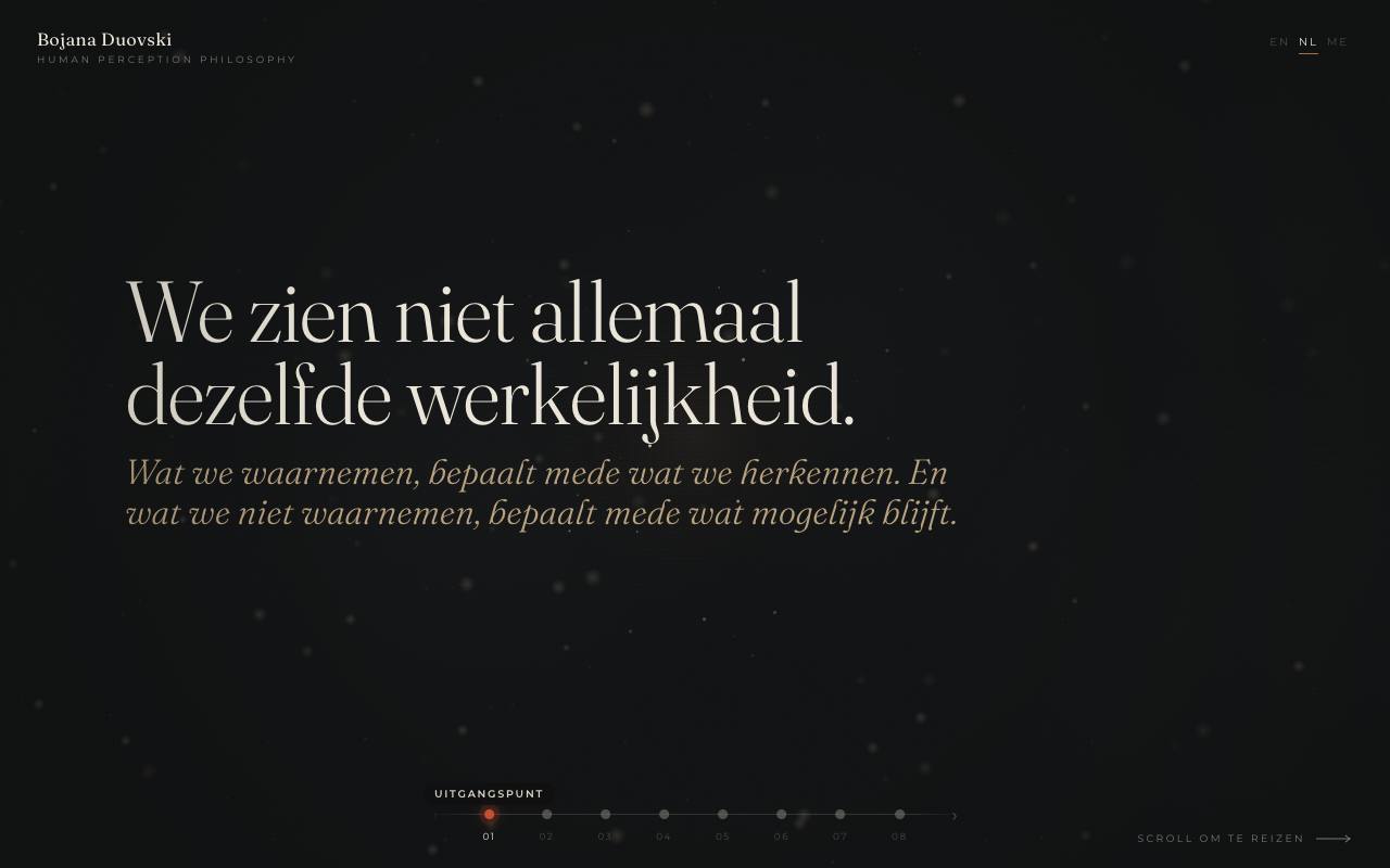 Het begin van de site, in het donker: ‘We zien niet allemaal dezelfde werkelijkheid.’